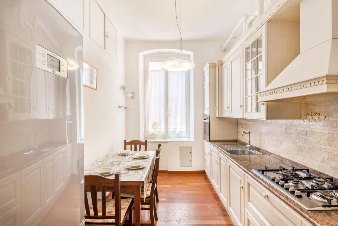 Holiday House Специя Екстериор снимка