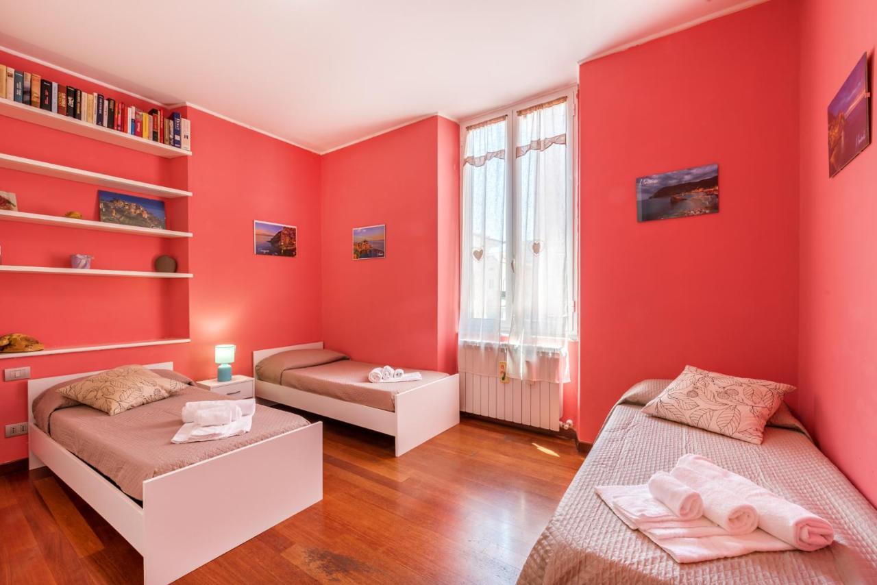 Holiday House Специя Екстериор снимка