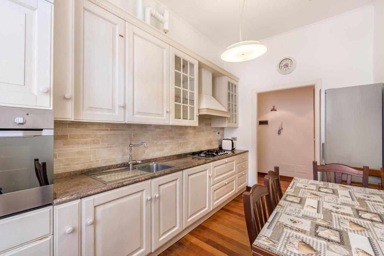 Holiday House Специя Екстериор снимка